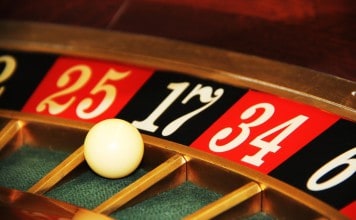 Roulette Tisch & Kugel